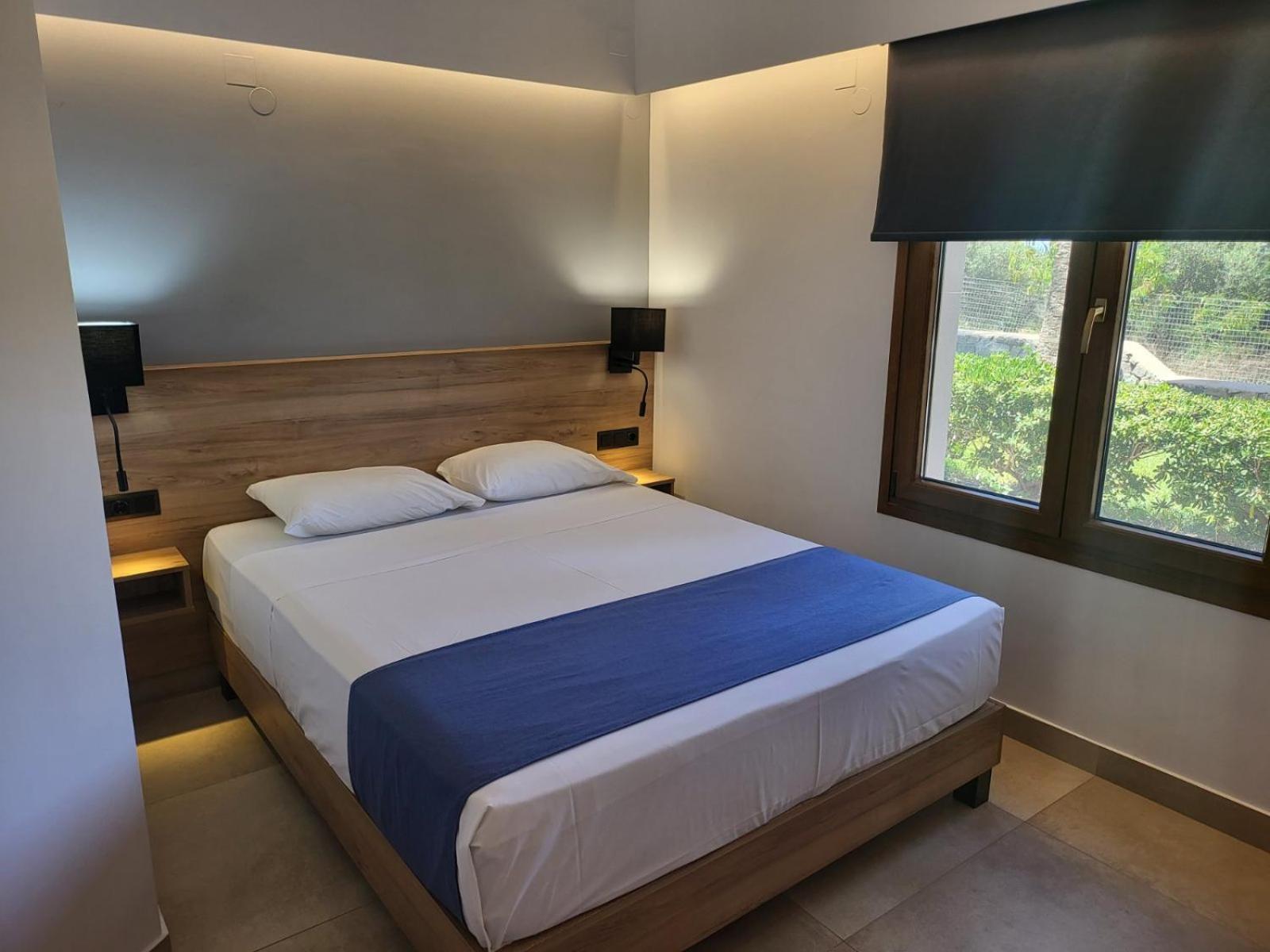 Aparthotel Ida Village 3*