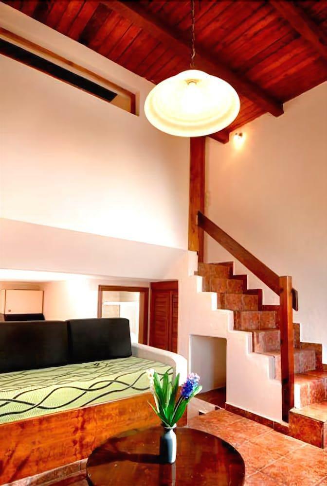 Ida Village 3*